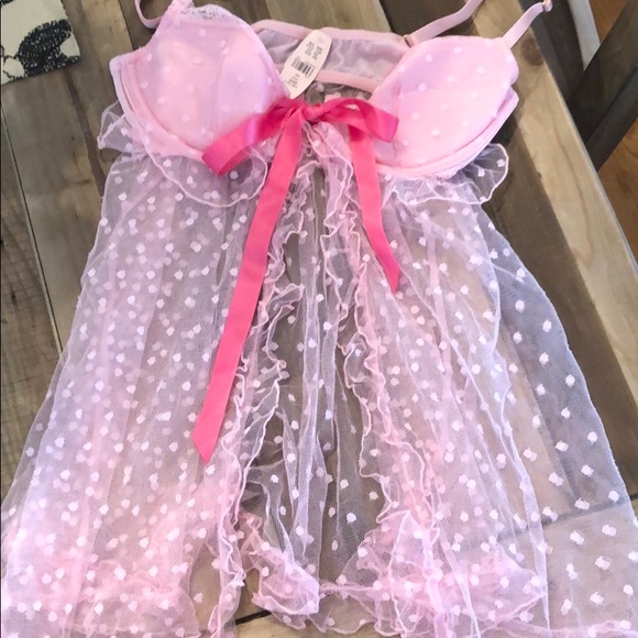 Pink lingerie - Picture 3 of 3